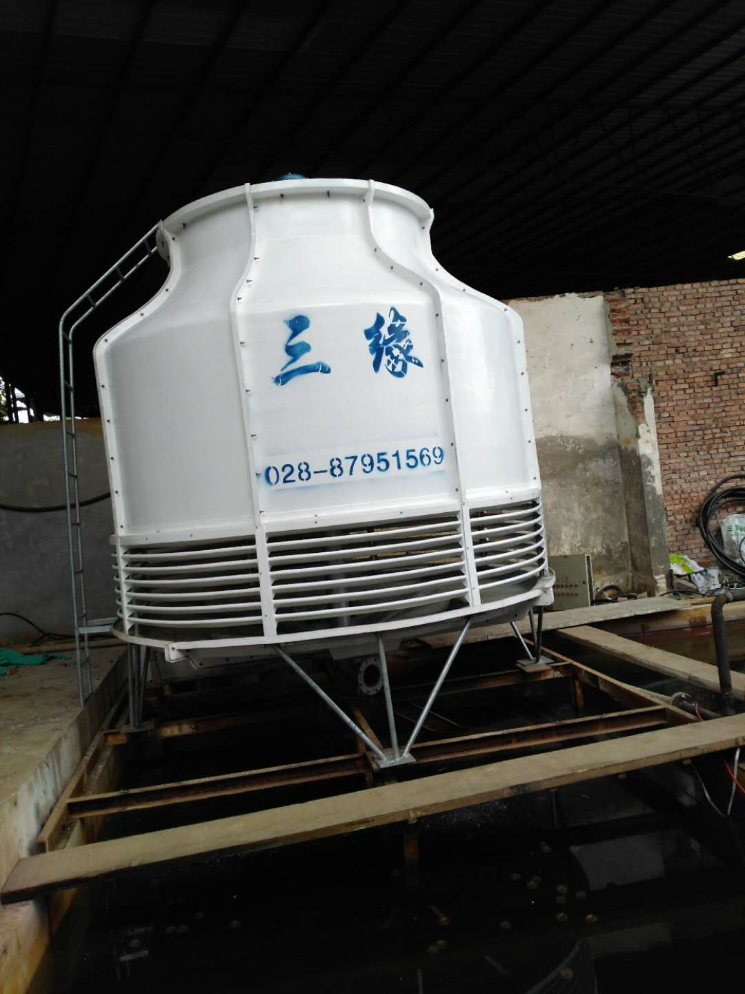 成都某厂DBNL3-100吨冷…