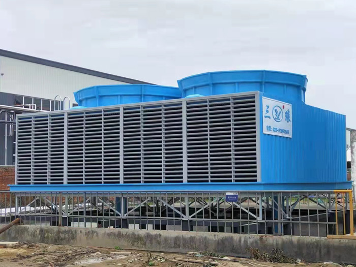 玻璃钢冷却塔工地安装…